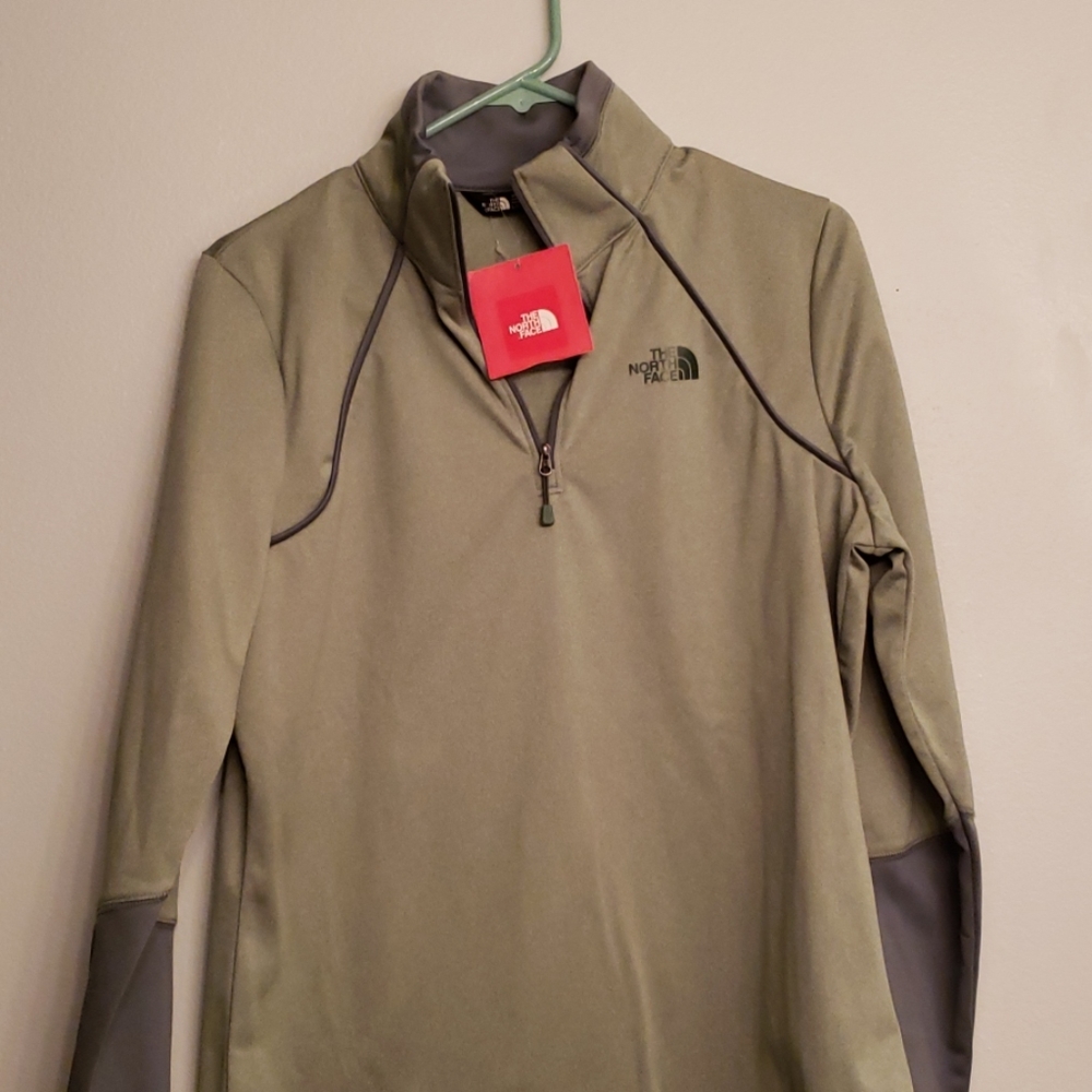 Northface Womans pullover size L